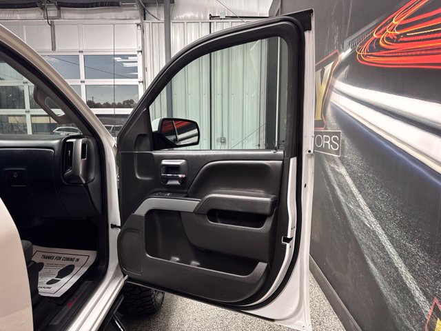 Used 2018 Chevrolet Silverado 1500 LT w/ All Star Edition AWD/4WD image 27