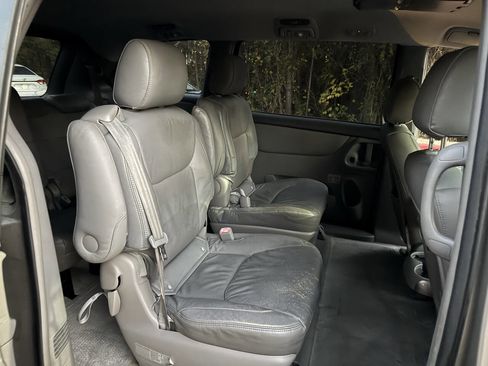 Used 2006 Toyota Sienna LE image 16