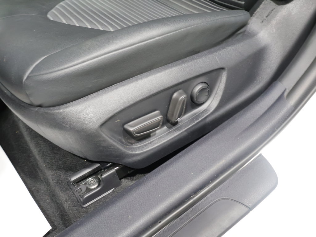 Used 2024 Toyota Camry SE w/ Audio Upgrade Package FWD image 13