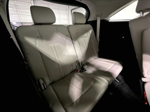 Used 2023 Kia Sorento SX AWD/4WD image 35