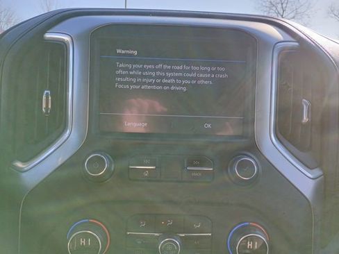 Used 2019 Chevrolet Silverado 1500 RST image 32