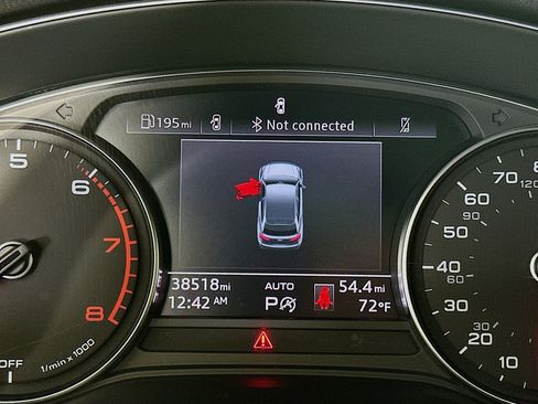 Used 2021 Audi Q5 2.0T Premium w/ Convenience Package image 18