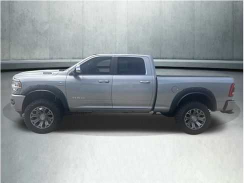 Used 2019 RAM 3500 Laramie AWD/4WD image 2