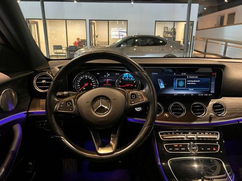 Used 2017 Mercedes-Benz E 300 image 17