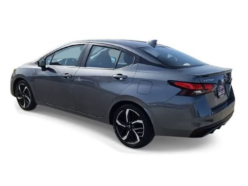 Used 2024 Nissan Versa SR image 6