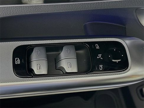 New 2026 Mercedes-Benz GLC 43 AMG GLC 43 AMG image 18