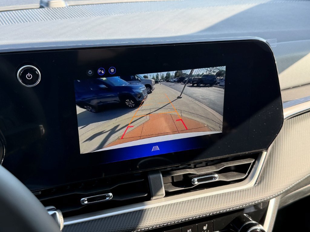 New 2027 Chevrolet Equinox LT FWD image 21