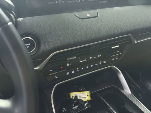 Used 2024 MAZDA CX-90 Plug-In Hybrid w/ Preferred AWD/4WD image 25