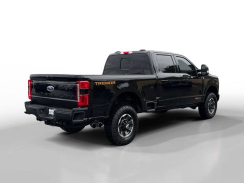 Certified 2023 Ford F250 Lariat w/ Lariat Ultimate Package image 5