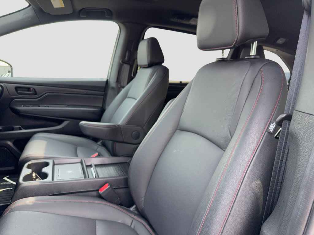 Used 2025 Honda Odyssey Sport-L image 8