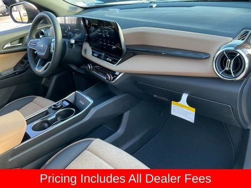New 2026 Chevrolet Equinox ACTIV w/ Convenience Package III AWD/4WD image 20