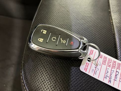 Used 2019 Chevrolet Traverse Premier image 28