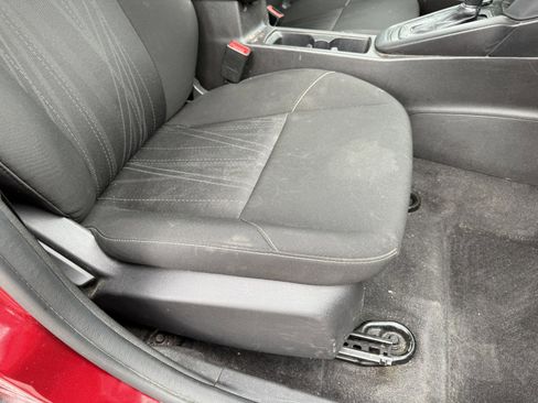 Used 2017 Ford Focus SE image 23
