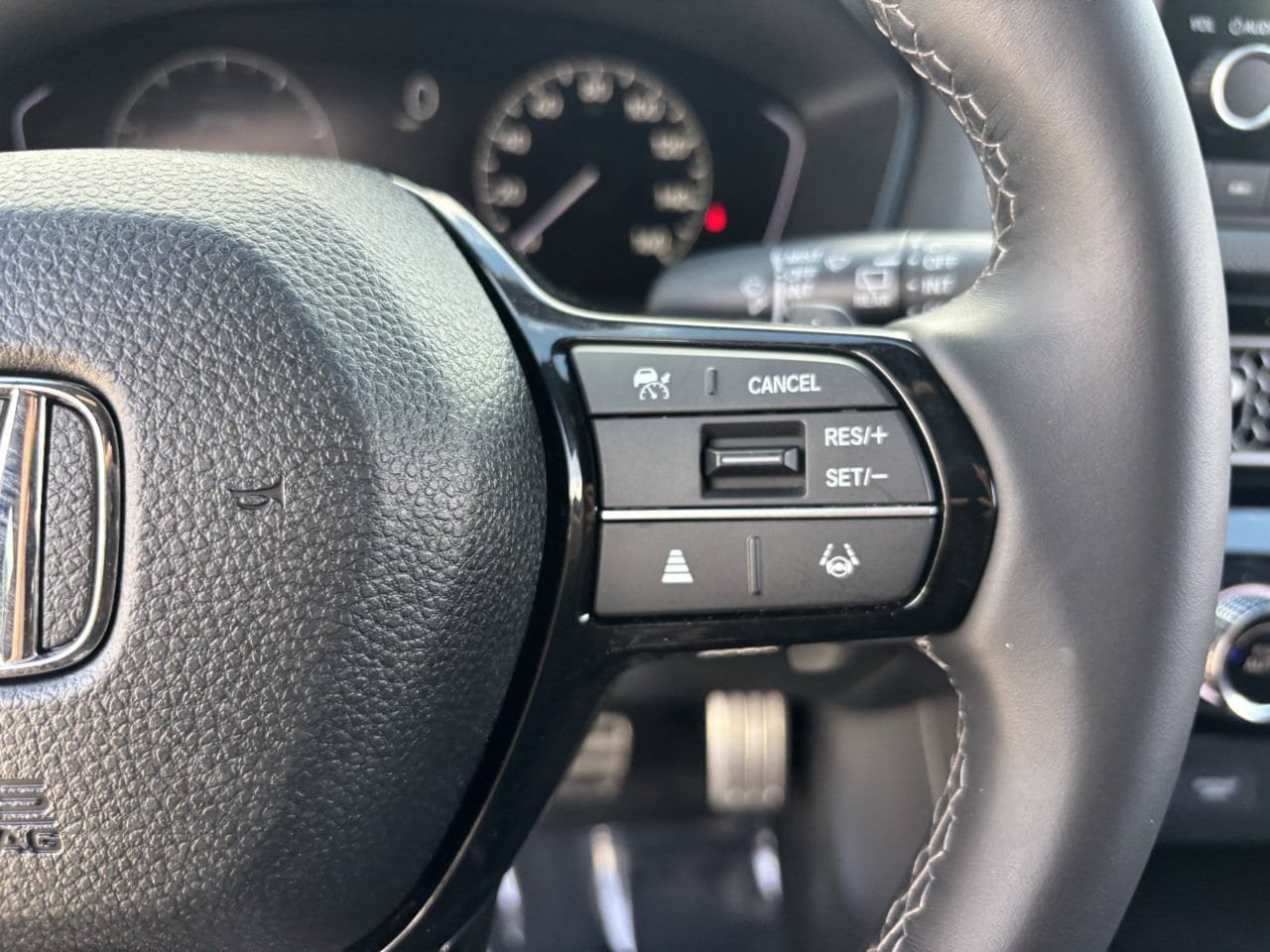 Used 2024 Honda Civic Sport image 28