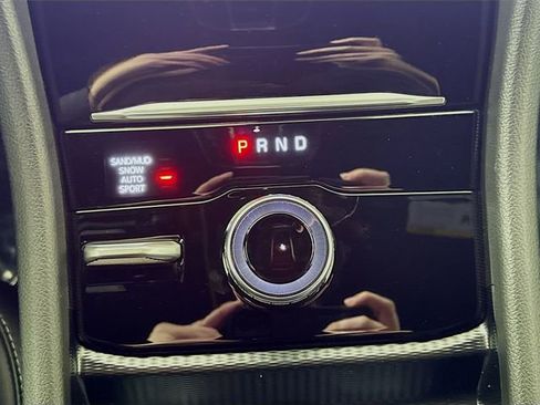 New 2025 Jeep Grand Cherokee Limited image 17