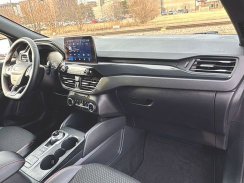 Used 2025 Ford Escape ST-Line image 27