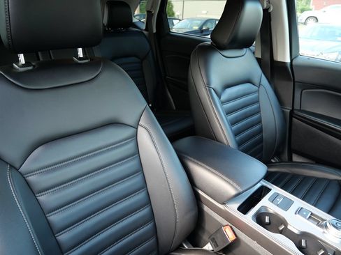 Used 2022 Ford Edge SEL w/ Convenience Package AWD/4WD image 19