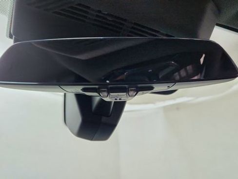 Used 2023 BMW 760i xDrive AWD/4WD image 53