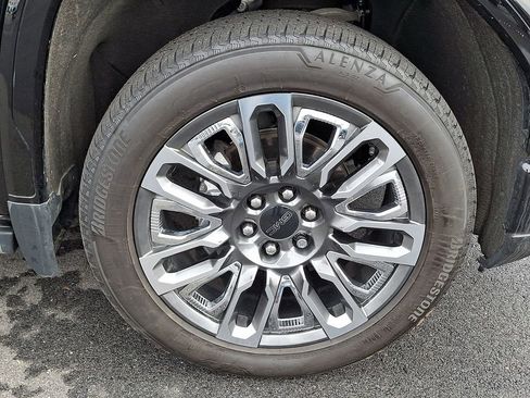 Used 2023 GMC Sierra 1500 Denali Ultimate image 8