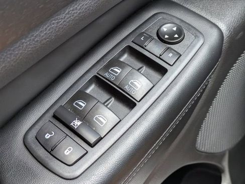 Used 2015 Jeep Grand Cherokee Laredo w/ Quick Order Package 23E RWD image 16