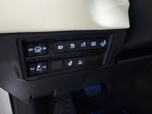Certified 2023 Toyota Sequoia Capstone AWD/4WD image 12