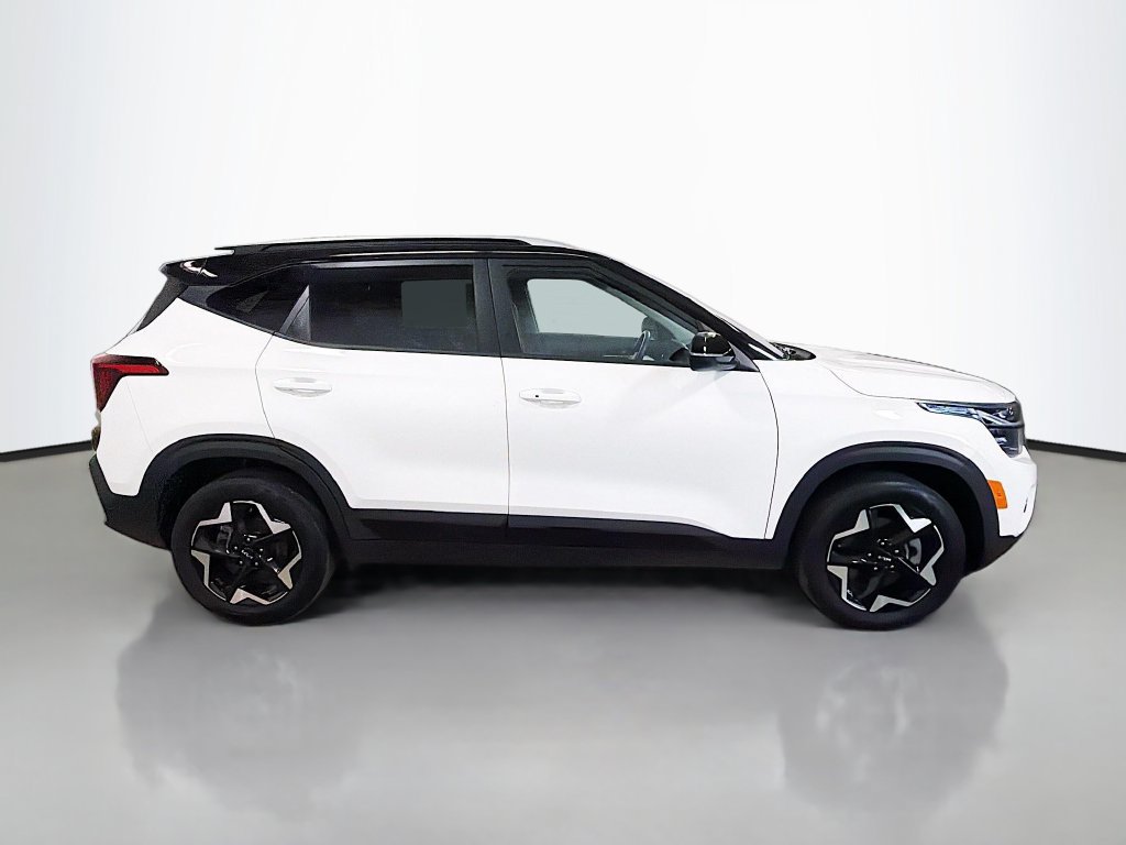 Used 2025 Kia Seltos S AWD/4WD image 10