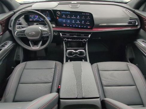 New 2026 Chevrolet Traverse Z71 w/ Enhanced Driving Package image 5