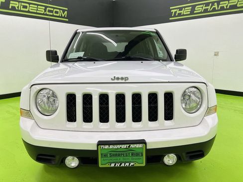 Used 2015 Jeep Patriot Latitude AWD/4WD image 3
