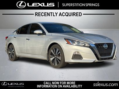 Used 2022 Nissan Altima 2.5 SV w/ SV Premium Package