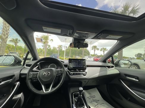 Used 2020 Toyota Corolla SE image 28