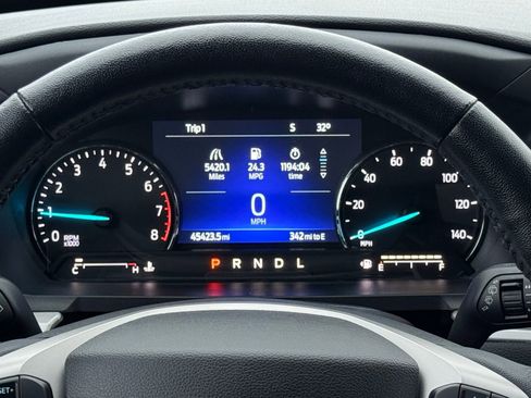 Used 2022 Ford Explorer XLT w/ Equipment Group 202A image 31