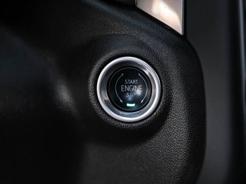 Used 2021 Chevrolet Silverado 1500 RST image 17