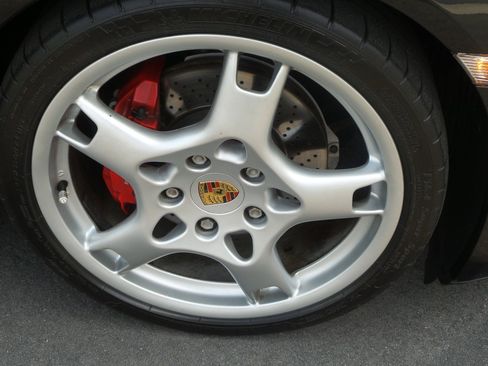 Used 2005 Porsche Boxster S image 21