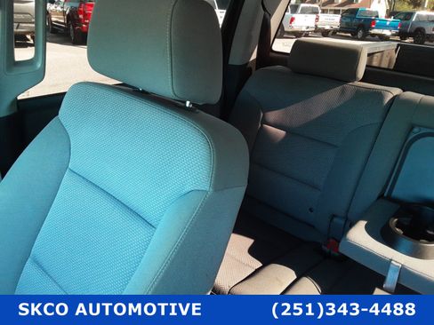 Used 2018 Chevrolet Silverado 1500 Custom image 27