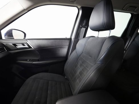 Used 2023 Mitsubishi Outlander SE image 41