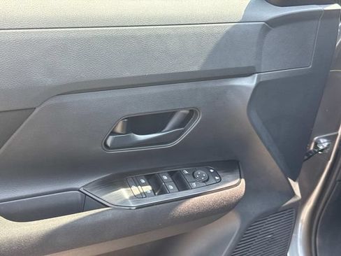 Used 2026 Nissan Kicks S FWD image 21