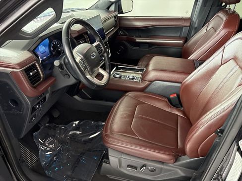 Used 2024 Ford Expedition Limited AWD/4WD image 29