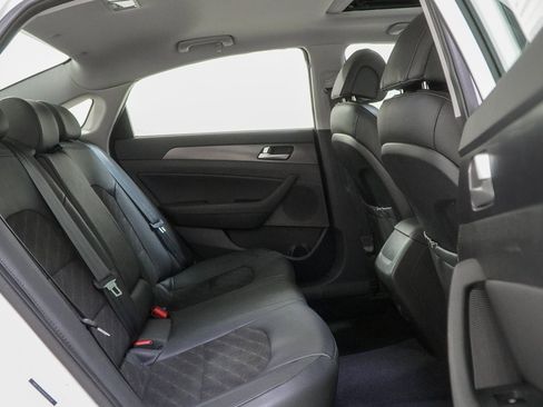 Used 2017 Hyundai Sonata Sport w/ Value Edition Package 02 image 40