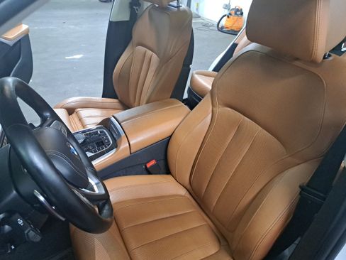 Used 2020 BMW X7 xDrive40i w/ Luxury Seating Package AWD/4WD image 15