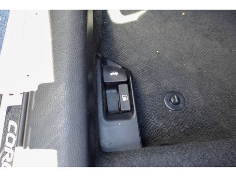 Used 2025 Toyota Corolla SE FWD image 28