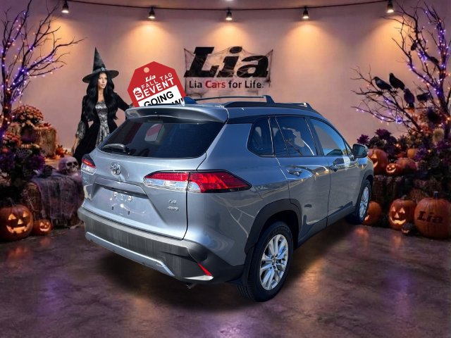 Used 2023 Toyota Corolla Cross LE w/ Moonroof Package AWD/4WD image 3