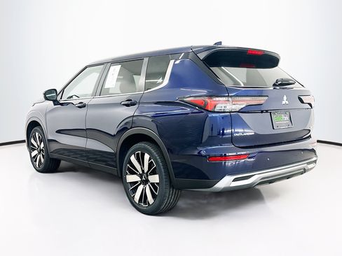 Used 2025 Mitsubishi Outlander SE AWD/4WD image 5