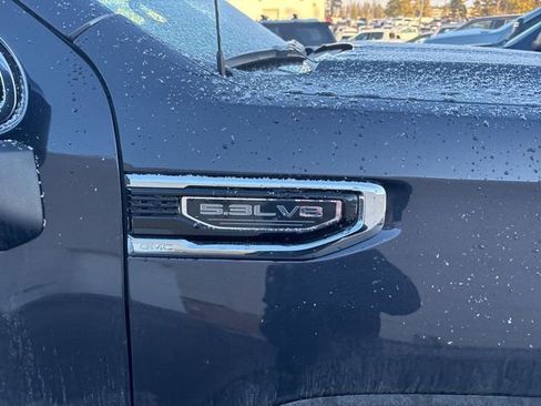 Used 2022 GMC Sierra 1500 SLT w/ X31 Off-Road Package image 10