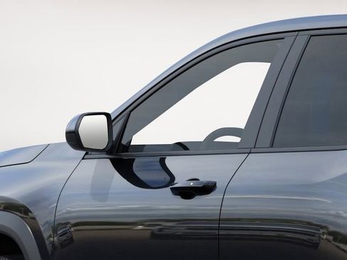New 2026 Chevrolet Equinox LT AWD/4WD image 12