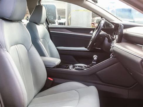 Used 2021 Kia K5 EX image 17