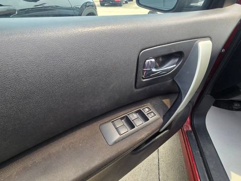 Used 2013 Nissan Rogue S AWD/4WD image 7