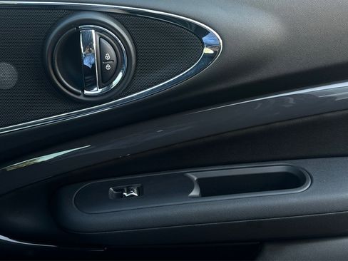 Used 2017 MINI Cooper Clubman S image 18