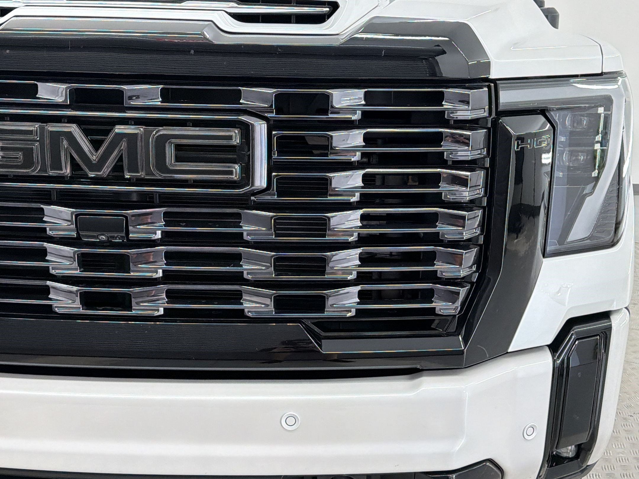 Used 2025 GMC Sierra 2500 Denali Ultimate w/ Max Trailering Package AWD/4WD image 26