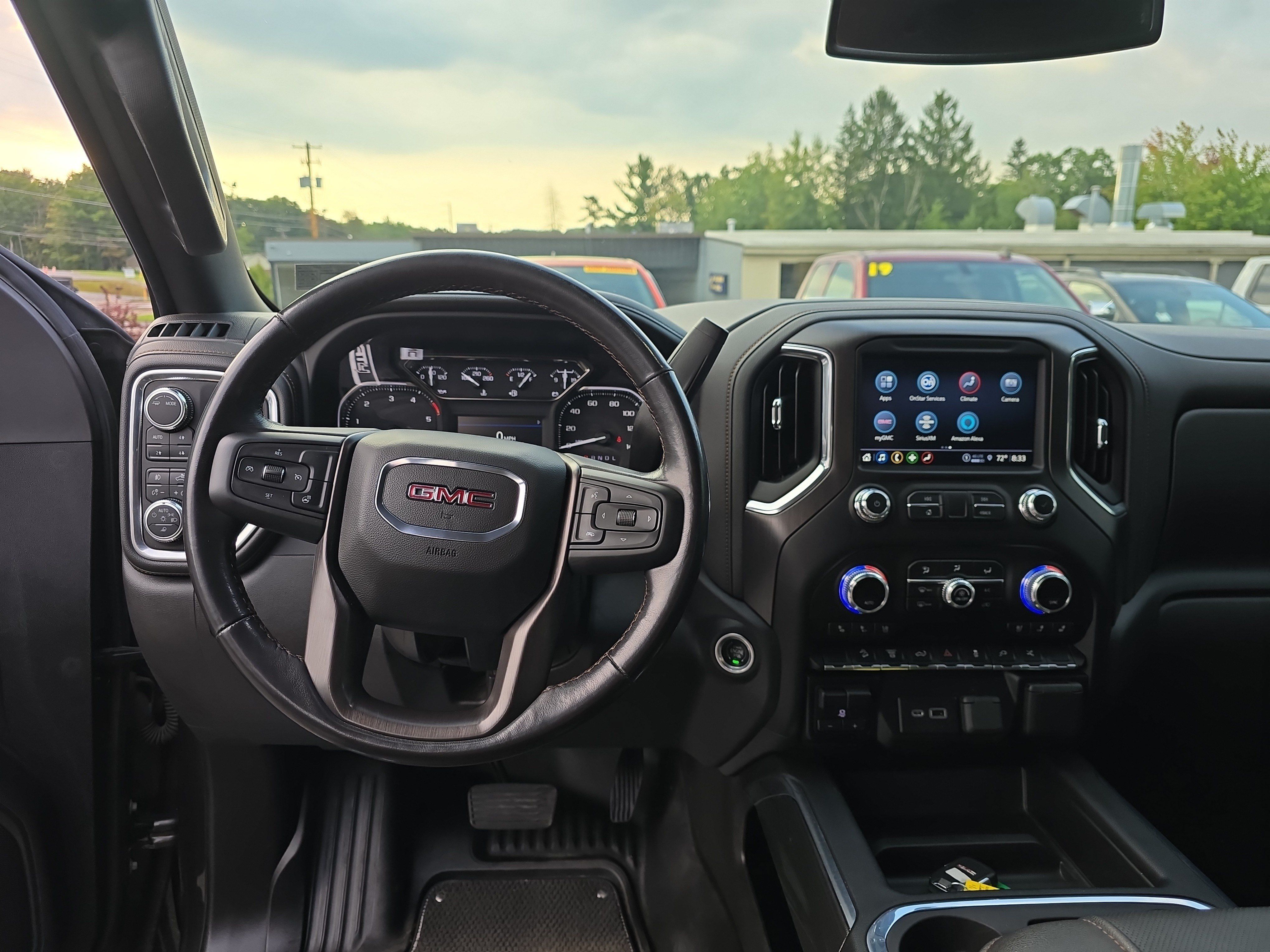 Used 2023 GMC Sierra 2500 AT4 w/ Gooseneck/5TH Wheel Package AWD/4WD image 19
