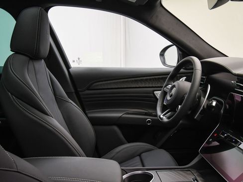 New 2025 Maserati Grecale Modena AWD/4WD image 41